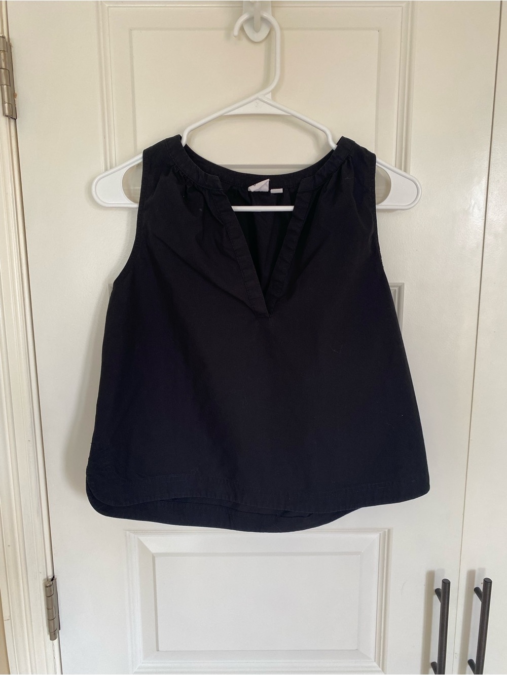 GAP Black Sleeveless V-Neck Tank